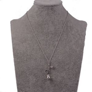 Silhouette Juliet Rose Necklace